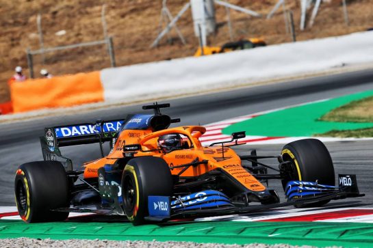 Carlos Sainz Jr (ESP) McLaren MCL35.
14.08.2020 Formula 1 World Championship, Rd 6, Spanish Grand Prix, Barcelona, Spain, Practice Day.
- www.xpbimages.com, EMail: requests@xpbimages.com © Copyright: Batchelor / XPB Images