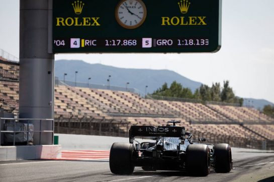 Lewis Hamilton (GBR) Mercedes AMG F1 W11.
14.08.2020 Formula 1 World Championship, Rd 6, Spanish Grand Prix, Barcelona, Spain, Practice Day.
- www.xpbimages.com, EMail: requests@xpbimages.com © Copyright: Bearne / XPB Images