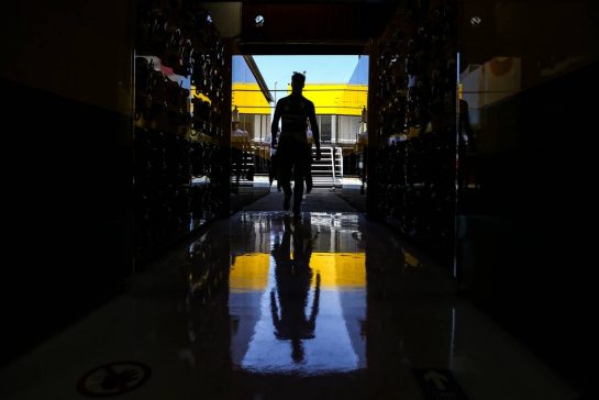 Daniel Ricciardo (AUS) Renault F1 Team.
15.08.2020. Formula 1 World Championship, Rd 6, Spanish Grand Prix, Barcelona, Spain, Qualifying Day.
- www.xpbimages.com, EMail: requests@xpbimages.com © Copyright: Charniaux / XPB Images