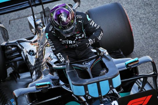 Lewis Hamilton (GBR) Mercedes AMG F1 W11 in qualifying parc ferme.
15.08.2020. Formula 1 World Championship, Rd 6, Spanish Grand Prix, Barcelona, Spain, Qualifying Day.
- www.xpbimages.com, EMail: requests@xpbimages.com © Copyright: Batchelor / XPB Images