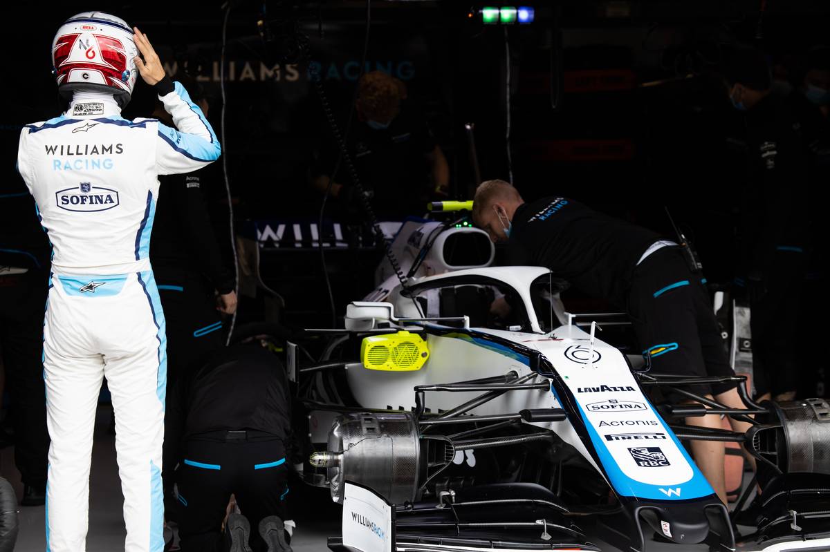 Nicholas Latifi (CDN) Williams Racing FW43.