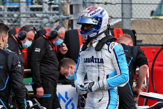 Nicholas Latifi (CDN) Williams Racing on the grid.
30.08.2020. Formula 1 World Championship, Rd 7, Belgian Grand Prix, Spa Francorchamps, Belgium, Race Day.
- www.xpbimages.com, EMail: requests@xpbimages.com © Copyright: Batchelor / XPB Images