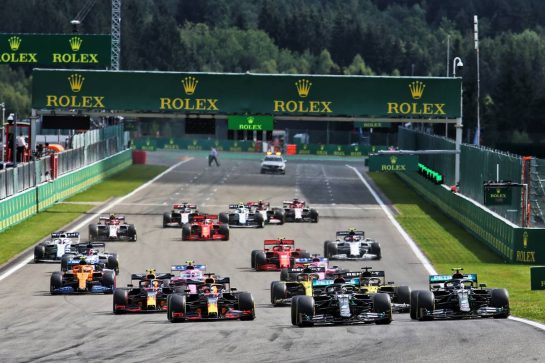 Lewis Hamilton (GBR) Mercedes AMG F1 W11 leads at the start of the race.
30.08.2020. Formula 1 World Championship, Rd 7, Belgian Grand Prix, Spa Francorchamps, Belgium, Race Day.
- www.xpbimages.com, EMail: requests@xpbimages.com - copy of publication required for printed pictures. Every used picture is fee-liable. © Copyright: Charniaux / XPB Images