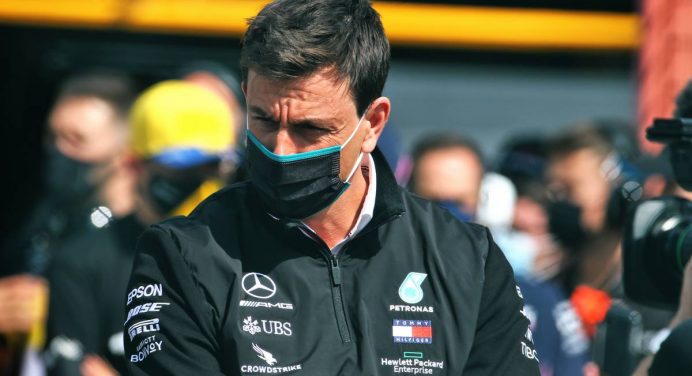 Jordan tells Wolff to 'get the hell out' of Mercedes!