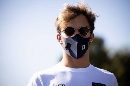 Pierre Gasly (FRA) AlphaTauri walks the circuit.
03.09.2020. Formula 1 World Championship, Rd 8, Italian Grand Prix, Monza, Italy, Preparation Day.
- www.xpbimages.com, EMail: requests@xpbimages.com © Copyright: Bearne / XPB Images