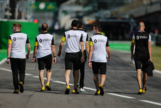 Renault F1 Team 
03.09.2020. Formula 1 World Championship, Rd 8, Italian Grand Prix, Monza, Italy, Preparation Day.
- www.xpbimages.com, EMail: requests@xpbimages.com - copy of publication required for printed pictures. Every used picture is fee-liable. © Copyright: Charniaux / XPB Images