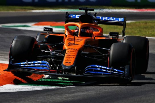 Carlos Sainz Jr (ESP) McLaren MCL35.
04.09.2020. Formula 1 World Championship, Rd 8, Italian Grand Prix, Monza, Italy, Practice Day.
- www.xpbimages.com, EMail: requests@xpbimages.com - copy of publication required for printed pictures. Every used picture is fee-liable. © Copyright: Charniaux / XPB Images