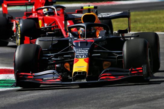 Alexander Albon (THA) Red Bull Racing RB16.
04.09.2020. Formula 1 World Championship, Rd 8, Italian Grand Prix, Monza, Italy, Practice Day.
- www.xpbimages.com, EMail: requests@xpbimages.com - copy of publication required for printed pictures. Every used picture is fee-liable. © Copyright: Charniaux / XPB Images