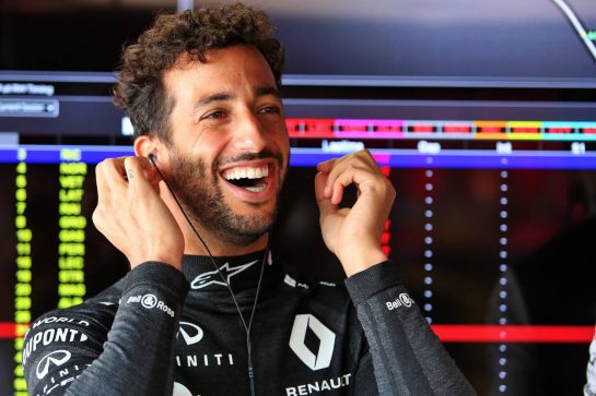 Daniel Ricciardo (AUS) Renault F1 Team.
04.09.2020. Formula 1 World Championship, Rd 8, Italian Grand Prix, Monza, Italy, Practice Day.
- www.xpbimages.com, EMail: requests@xpbimages.com © Copyright: Moy / XPB Images