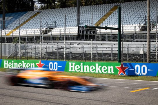 Carlos Sainz Jr (ESP) McLaren MCL35.
04.09.2020. Formula 1 World Championship, Rd 8, Italian Grand Prix, Monza, Italy, Practice Day.
- www.xpbimages.com, EMail: requests@xpbimages.com © Copyright: Bearne / XPB Images