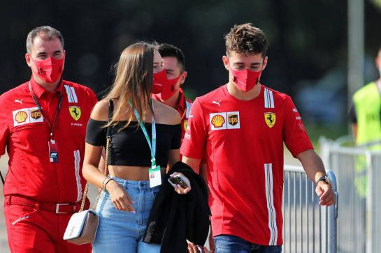 Charles Leclerc (MON) Ferrari with his girlfriend Charlotte Sine (MON).
05.09.2020. Formula 1 World Championship, Rd 8, Italian Grand Prix, Monza, Italy, Qualifying Day.
- www.xpbimages.com, EMail: requests@xpbimages.com - copy of publication required for printed pictures. Every used picture is fee-liable. © Copyright: Charniaux / XPB Images