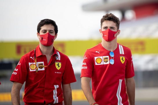 Charles Leclerc (MON) Ferrari walks the circuit with the team.
10.09.2020. Formula 1 World Championship, Rd 9, Tuscan Grand Prix, Mugello, Italy, Preparation Day.
- www.xpbimages.com, EMail: requests@xpbimages.com © Copyright: Bearne / XPB Images
