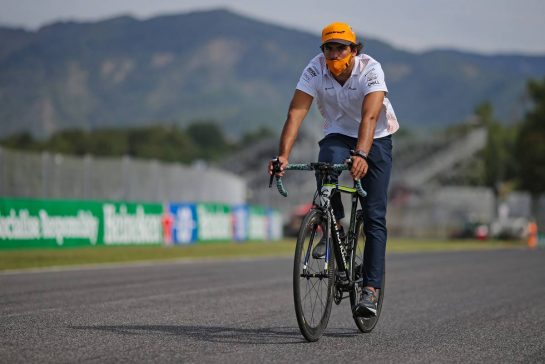 Carlos Sainz Jr (ESP), McLaren F1 Team
10.09.2020. Formula 1 World Championship, Rd 9, Tuscan Grand Prix, Mugello, Italy, Preparation Day.
- www.xpbimages.com, EMail: requests@xpbimages.com © Copyright: Charniaux / XPB Images