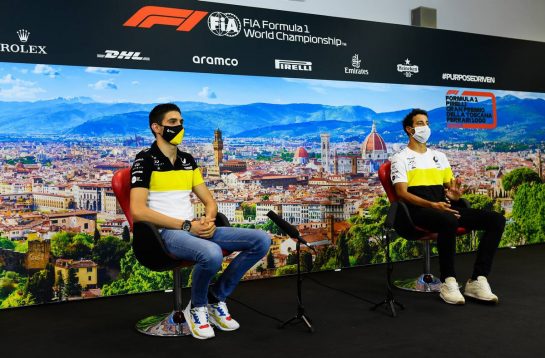 (L to R): Esteban Ocon (FRA) Renault F1 Team and Daniel Ricciardo (AUS) Renault F1 Team in the FIA Press Conference.
10.09.2020. Formula 1 World Championship, Rd 9, Tuscan Grand Prix, Mugello, Italy, Preparation Day.
- www.xpbimages.com, EMail: requests@xpbimages.com © Copyright: FIA Pool Image for Editorial Use Only