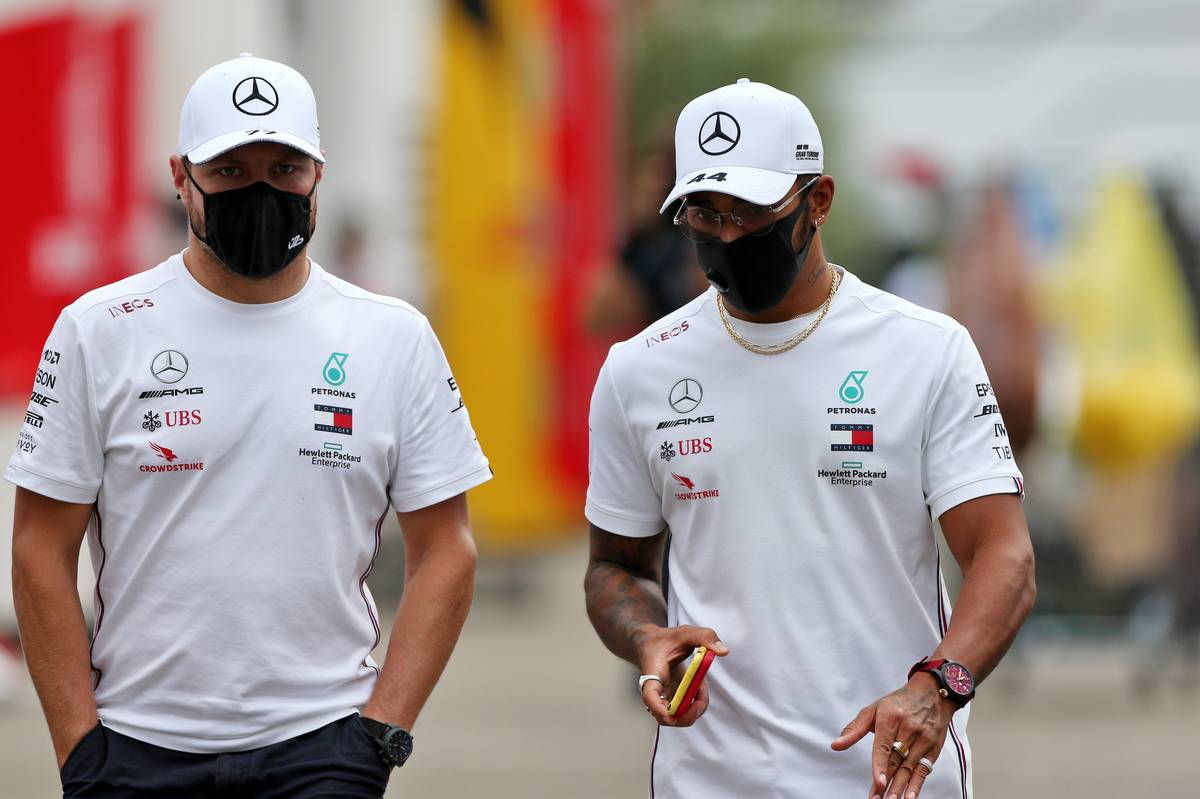 Valtteri Bottas (FIN) Mercedes AMG F1 and team mate Lewis Hamilton (GBR) Mercedes AMG F1.