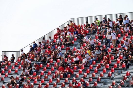 Fans in the grandstand.
11.09.2020. Formula 1 World Championship, Rd 9, Tuscan Grand Prix, Mugello, Italy, Practice Day.
- www.xpbimages.com, EMail: requests@xpbimages.com © Copyright: Batchelor / XPB Images