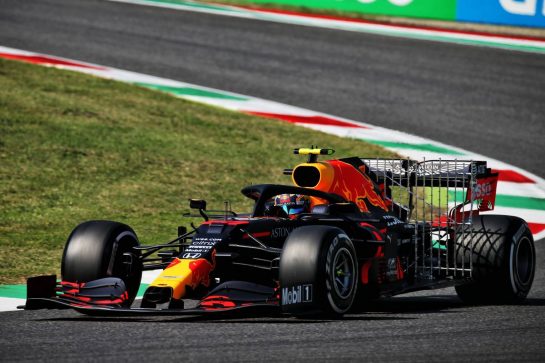 Alexander Albon (THA) Red Bull Racing RB16.
11.09.2020. Formula 1 World Championship, Rd 9, Tuscan Grand Prix, Mugello, Italy, Practice Day.
- www.xpbimages.com, EMail: requests@xpbimages.com © Copyright: Batchelor / XPB Images