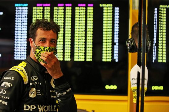 Daniel Ricciardo (AUS) Renault F1 Team.
11.09.2020. Formula 1 World Championship, Rd 9, Tuscan Grand Prix, Mugello, Italy, Practice Day.
- www.xpbimages.com, EMail: requests@xpbimages.com © Copyright: Moy / XPB Images