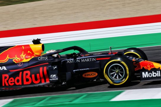 Max Verstappen (NLD) Red Bull Racing RB16.
12.09.2020. Formula 1 World Championship, Rd 9, Tuscan Grand Prix, Mugello, Italy, Qualifying Day.
- www.xpbimages.com, EMail: requests@xpbimages.com © Copyright: Batchelor / XPB Images