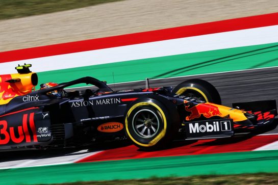 Alexander Albon (THA) Red Bull Racing RB16.
12.09.2020. Formula 1 World Championship, Rd 9, Tuscan Grand Prix, Mugello, Italy, Qualifying Day.
- www.xpbimages.com, EMail: requests@xpbimages.com © Copyright: Batchelor / XPB Images