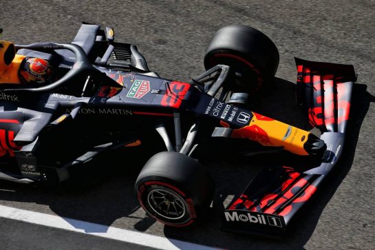 Alexander Albon (THA) Red Bull Racing RB16.
12.09.2020. Formula 1 World Championship, Rd 9, Tuscan Grand Prix, Mugello, Italy, Qualifying Day.
- www.xpbimages.com, EMail: requests@xpbimages.com © Copyright: Batchelor / XPB Images