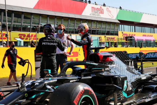 Lewis Hamilton (GBR) Mercedes AMG F1 celebrates his pole position in qualifying parc ferme with Max Verstappen (NLD) Red Bull Racing.
12.09.2020. Formula 1 World Championship, Rd 9, Tuscan Grand Prix, Mugello, Italy, Qualifying Day.
- www.xpbimages.com, EMail: requests@xpbimages.com © Copyright: Batchelor / XPB Images