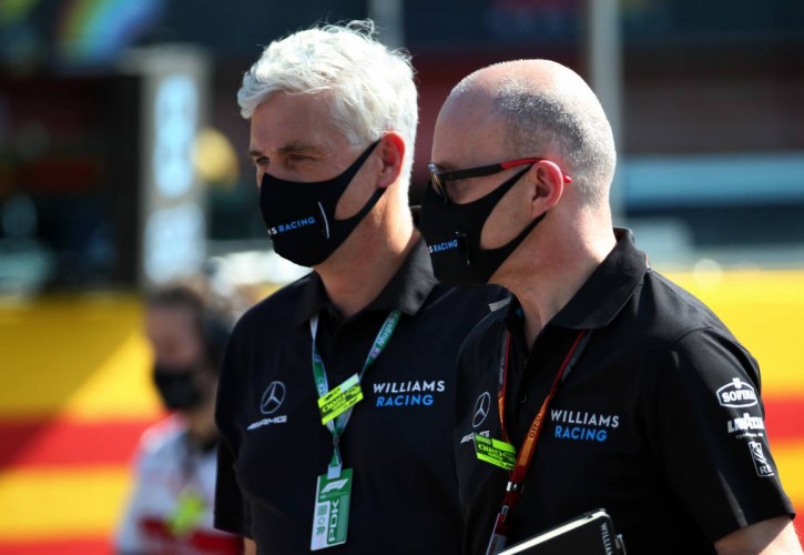 Matthew Savage, Dorilton Capital Chairman - Williams Racing Director and Simon Roberts (GBR) Williams Racing F1 Acting Team Principal on the grid.