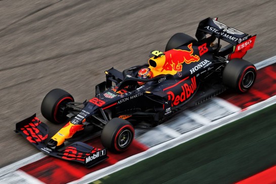 Alexander Albon (THA) Red Bull Racing RB16.
26.09.2020. Formula 1 World Championship, Rd 10, Russian Grand Prix, Sochi Autodrom, Sochi, Russia, Qualifying Day.
- www.xpbimages.com, EMail: requests@xpbimages.com © Copyright: Batchelor / XPB Images