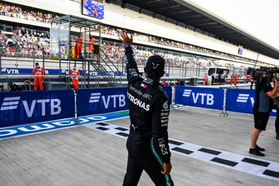 Lewis Hamilton (GBR) Mercedes AMG F1 celebrates his pole position in qualifying parc ferme.
26.09.2020. Formula 1 World Championship, Rd 10, Russian Grand Prix, Sochi Autodrom, Sochi, Russia, Qualifying Day.
- www.xpbimages.com, EMail: requests@xpbimages.com © Copyright: FIA Pool Image for Editorial Use Only