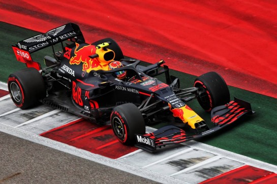 Alexander Albon (THA) Red Bull Racing RB16.
26.09.2020. Formula 1 World Championship, Rd 10, Russian Grand Prix, Sochi Autodrom, Sochi, Russia, Qualifying Day.
- www.xpbimages.com, EMail: requests@xpbimages.com © Copyright: Moy / XPB Images