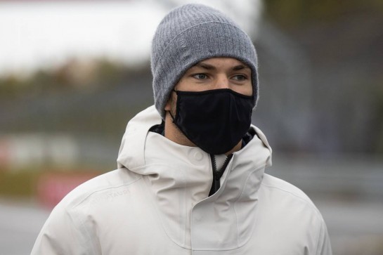 Pierre Gasly (FRA) AlphaTauri walks the circuit with the team.
08.10.2020. Formula 1 World Championship, Rd 11, Eifel Grand Prix, Nurbugring, Germany, Preparation Day.
- www.xpbimages.com, EMail: requests@xpbimages.com © Copyright: Bearne / XPB Images