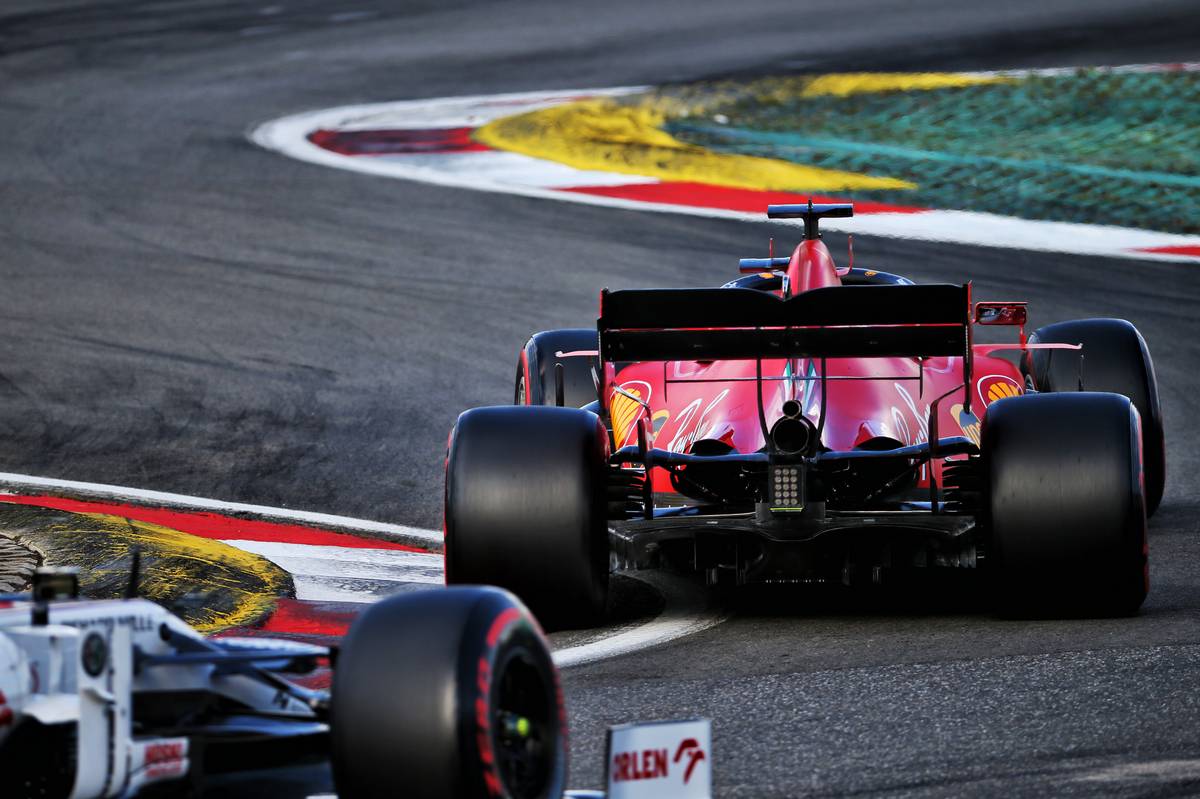 Sebastian Vettel (GER) Ferrari SF1000.