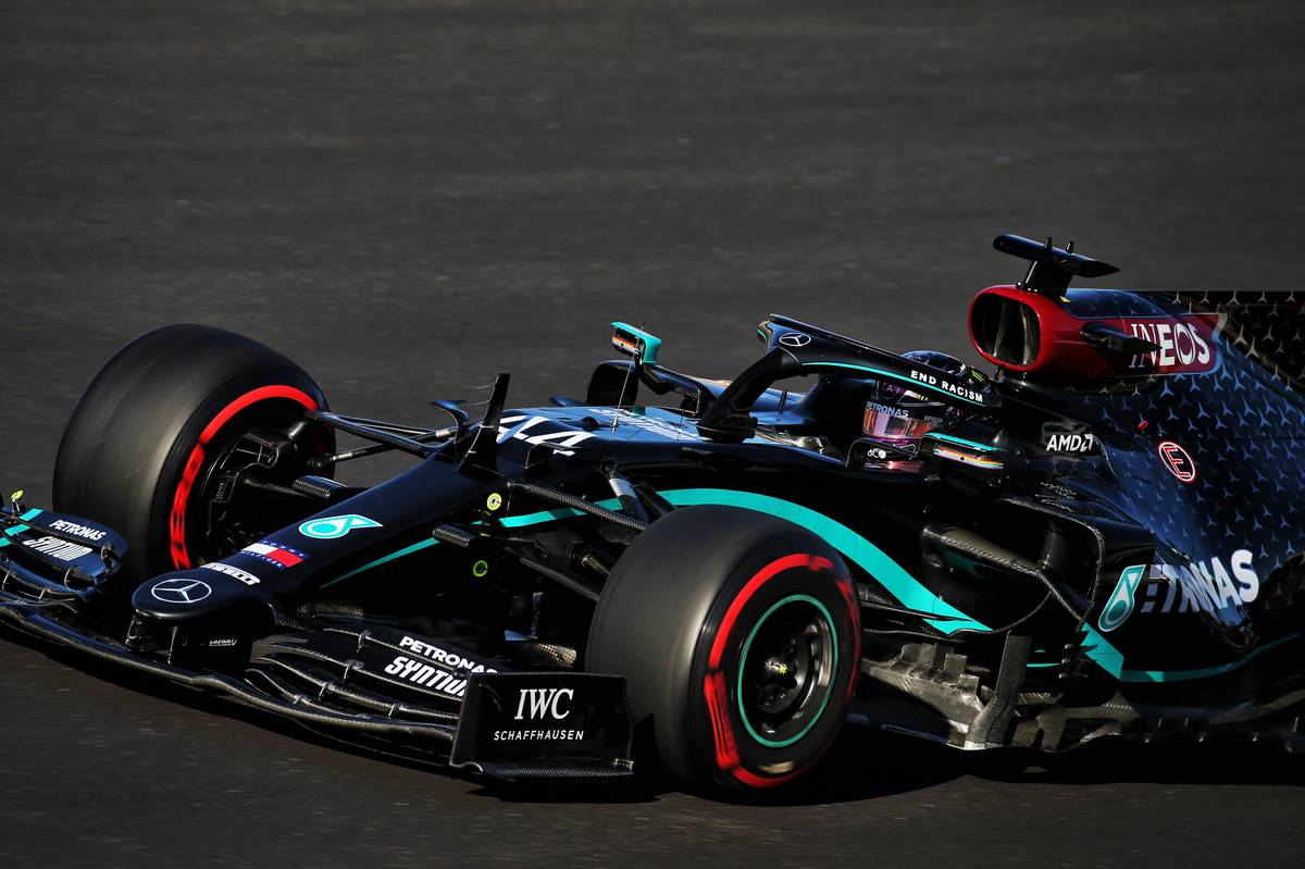 Lewis Hamilton (GBR) Mercedes AMG F1 W11.