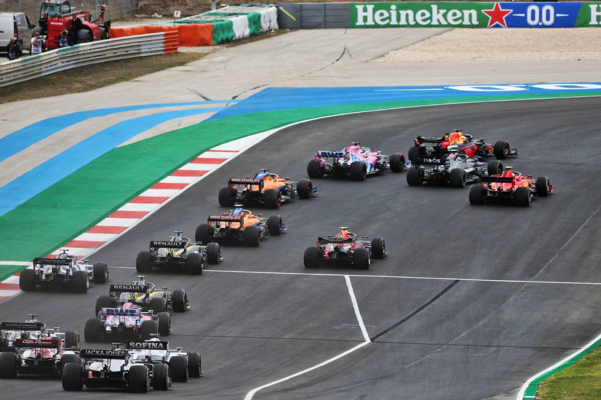 Max Verstappen (NLD) Red Bull Racing RB16 at the start of the race.