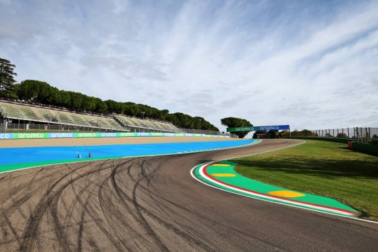 Circuit atmosphere - track detail.
29.10.2020. Formula 1 World Championship, Rd 13, Emilia Romagna Grand Prix, Imola, Italy, Preparation Day.
- www.xpbimages.com, EMail: requests@xpbimages.com © Copyright: Moy / XPB Images