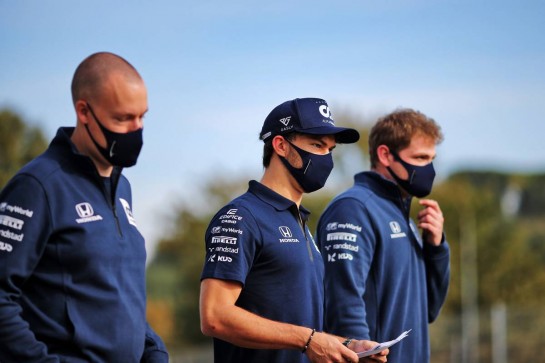 Pierre Gasly (FRA) AlphaTauri walks the circuit with the team.
30.10.2020. Formula 1 World Championship, Rd 13, Emilia Romagna Grand Prix, Imola, Italy, Practice Day.
- www.xpbimages.com, EMail: requests@xpbimages.com © Copyright: Charniaux / XPB Images