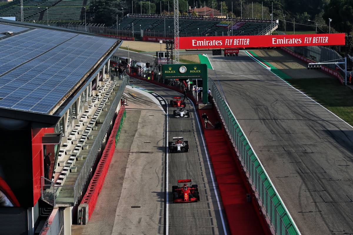 Sebastian Vettel (GER) Ferrari SF1000.