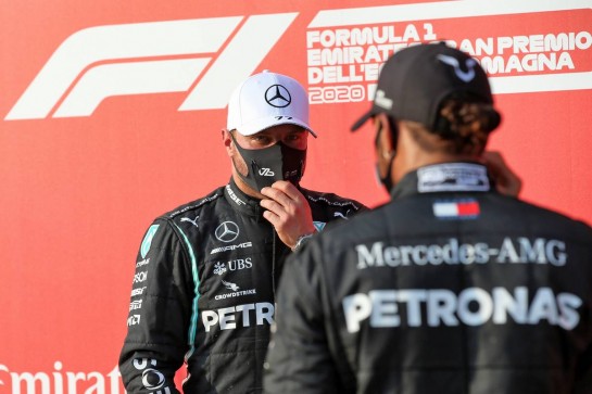 (L to R): Valtteri Bottas (FIN) Mercedes AMG F1 and team mate Lewis Hamilton (GBR) Mercedes AMG F1 in qualifying parc ferme.
31.10.2020. Formula 1 World Championship, Rd 13, Emilia Romagna Grand Prix, Imola, Italy, Qualifying Day.
- www.xpbimages.com, EMail: requests@xpbimages.com © Copyright: Batchelor / XPB Images