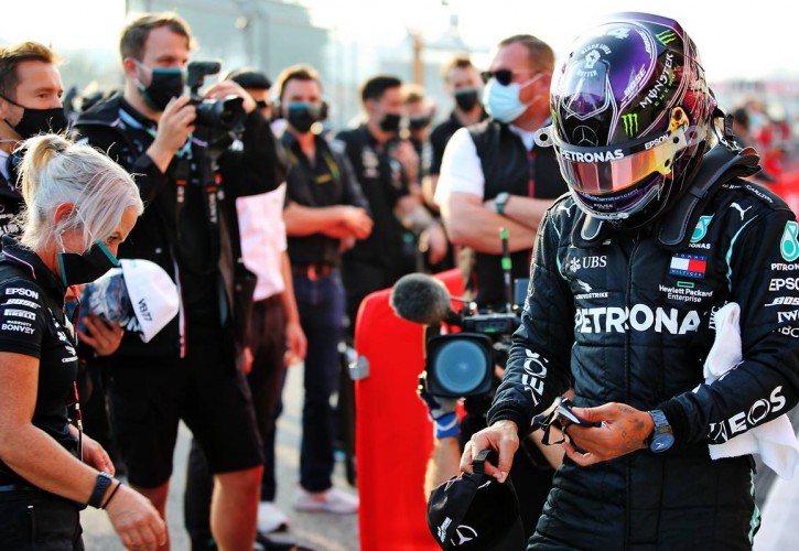Lewis Hamilton (GBR) Mercedes AMG F1 in qualifying parc ferme