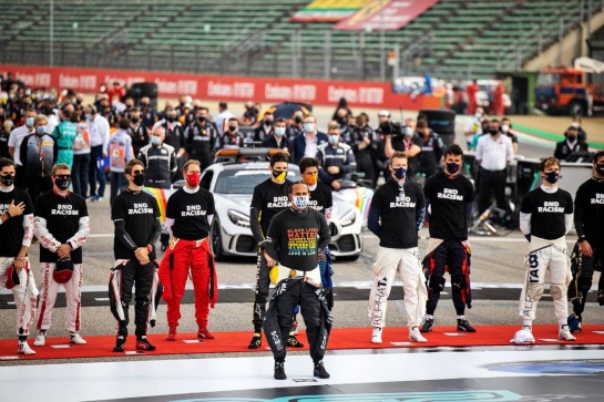 Lewis Hamilton (GBR) Mercedes AMG F1 as the grid observes the national anthem.
01.11.2020. Formula 1 World Championship, Rd 13, Emilia Romagna Grand Prix, Imola, Italy, Race Day.
- www.xpbimages.com, EMail: requests@xpbimages.com © Copyright: Bearne / XPB Images