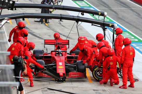 Sebastian Vettel (GER) Ferrari SF1000 makes a pit stop.
01.11.2020. Formula 1 World Championship, Rd 13, Emilia Romagna Grand Prix, Imola, Italy, Race Day.
- www.xpbimages.com, EMail: requests@xpbimages.com © Copyright: Moy / XPB Images