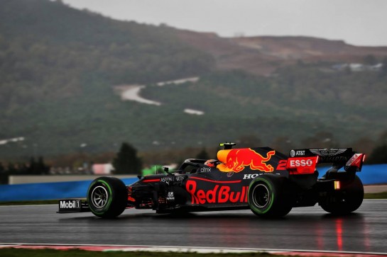 Alexander Albon (THA) Red Bull Racing RB16.
14.11.2020. Formula 1 World Championship, Rd 14, Turkish Grand Prix, Istanbul, Turkey, Qualifying Day.
- www.xpbimages.com, EMail: requests@xpbimages.com © Copyright: Batchelor / XPB Images