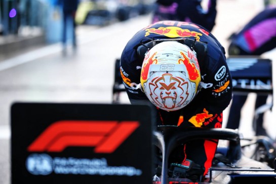 Second placed Max Verstappen (NLD) Red Bull Racing RB16 in qualifying parc ferme.
14.11.2020. Formula 1 World Championship, Rd 14, Turkish Grand Prix, Istanbul, Turkey, Qualifying Day.
- www.xpbimages.com, EMail: requests@xpbimages.com © Copyright: Batchelor / XPB Images