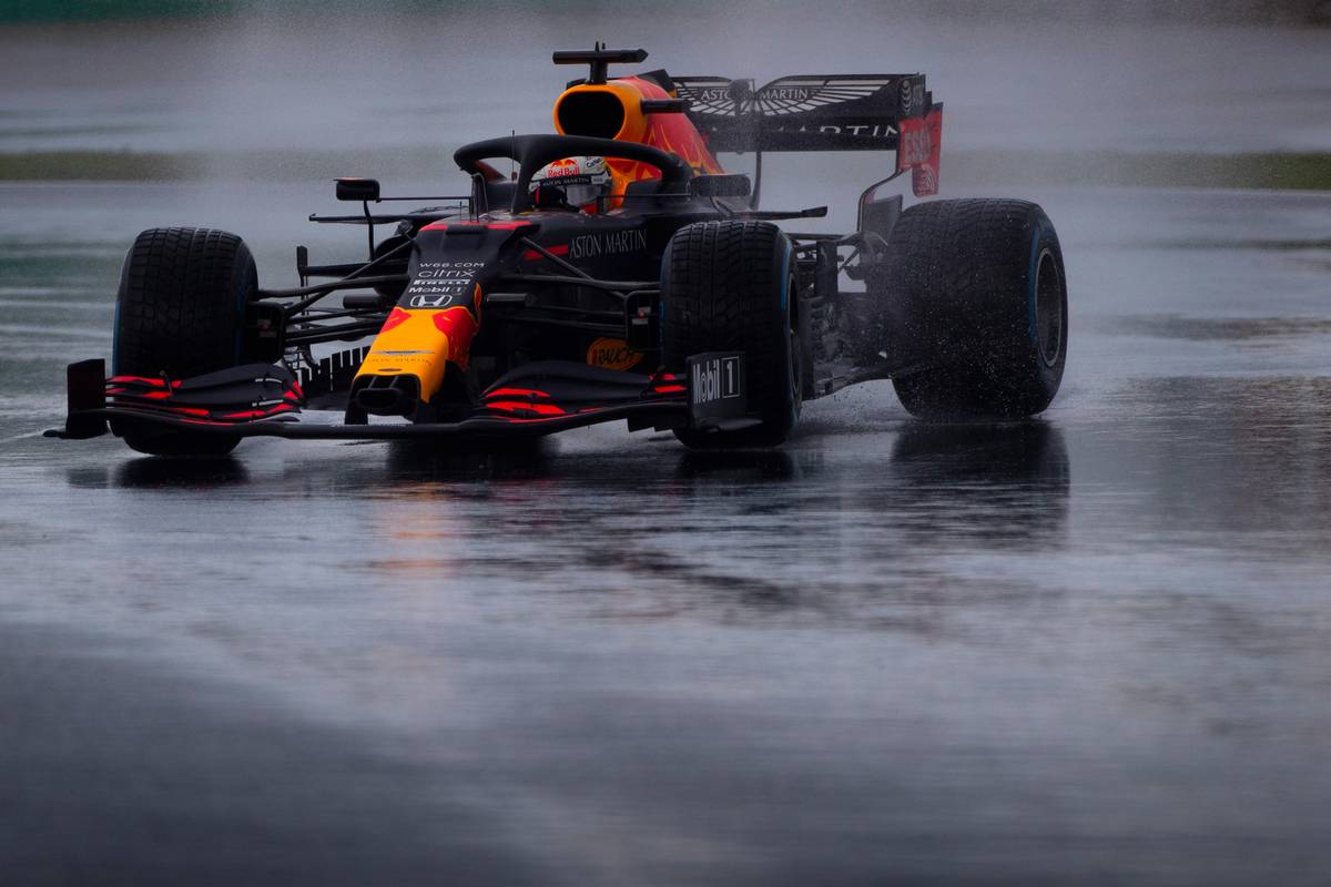 Max Verstappen (NLD) Red Bull Racing RB16.
