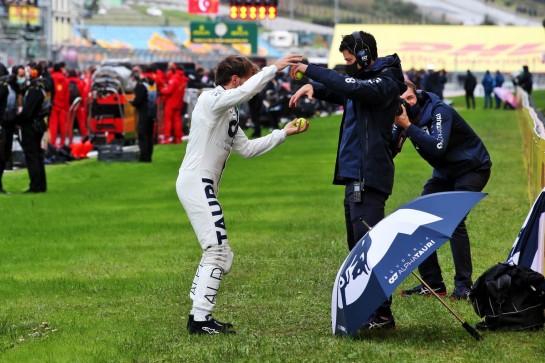 Pierre Gasly (FRA) AlphaTauri on the grid.
15.11.2020. Formula 1 World Championship, Rd 14, Turkish Grand Prix, Istanbul, Turkey, Race Day.
- www.xpbimages.com, EMail: requests@xpbimages.com © Copyright: Batchelor / XPB Images