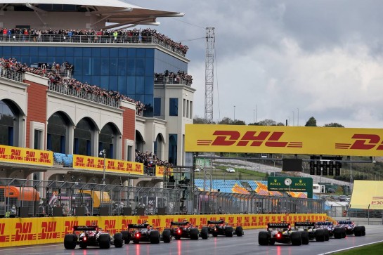 Kimi Raikkonen (FIN) Alfa Romeo Racing C39 and Esteban Ocon (FRA) Renault F1 Team RS20 before the start of the race.
15.11.2020. Formula 1 World Championship, Rd 14, Turkish Grand Prix, Istanbul, Turkey, Race Day.
- www.xpbimages.com, EMail: requests@xpbimages.com © Copyright: Batchelor / XPB Images