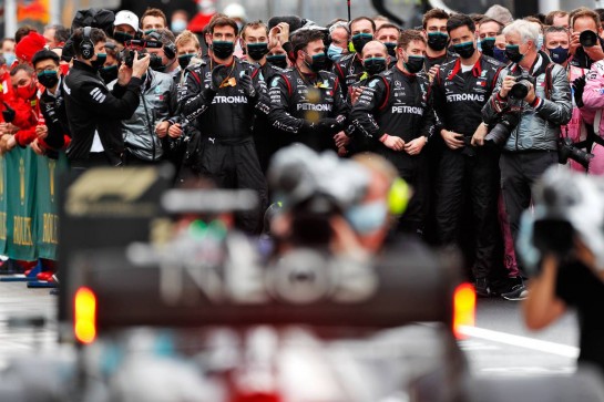 Mercedes AMG F1 celebrate victory and the World Championship for Lewis Hamilton (GBR) Mercedes AMG F1.
15.11.2020. Formula 1 World Championship, Rd 14, Turkish Grand Prix, Istanbul, Turkey, Race Day.
- www.xpbimages.com, EMail: requests@xpbimages.com © Copyright: Staley / XPB Images