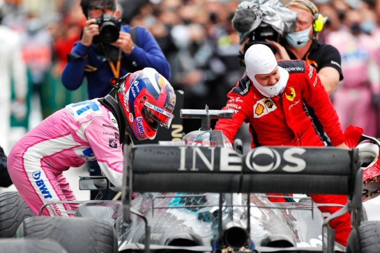 Sergio Perez (MEX) Racing Point F1 Team and Sebastian Vettel (GER) Ferrari congratulate race winner and World Champion Lewis Hamilton (GBR) Mercedes AMG F1 W11 in parc ferme.
15.11.2020. Formula 1 World Championship, Rd 14, Turkish Grand Prix, Istanbul, Turkey, Race Day.
- www.xpbimages.com, EMail: requests@xpbimages.com © Copyright: Staley / XPB Images