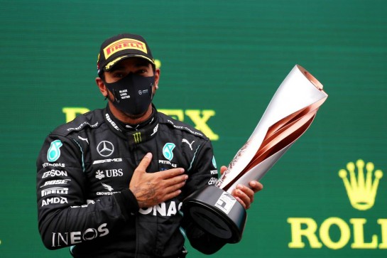 Race winner Lewis Hamilton (GBR) Mercedes AMG F1 celebrates winning his seventh World Championship. 
15.11.2020. Formula 1 World Championship, Rd 14, Turkish Grand Prix, Istanbul, Turkey, Race Day.
- www.xpbimages.com, EMail: requests@xpbimages.com © Copyright: Batchelor / XPB Images