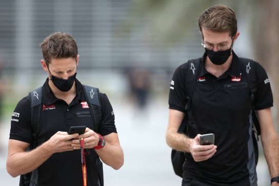 Romain Grosjean (FRA) Haas F1 Team.
27.11.2020. Formula 1 World Championship, Rd 15, Bahrain Grand Prix, Sakhir, Bahrain, Practice Day
- www.xpbimages.com, EMail: requests@xpbimages.com © Copyright: Charniaux / XPB Images